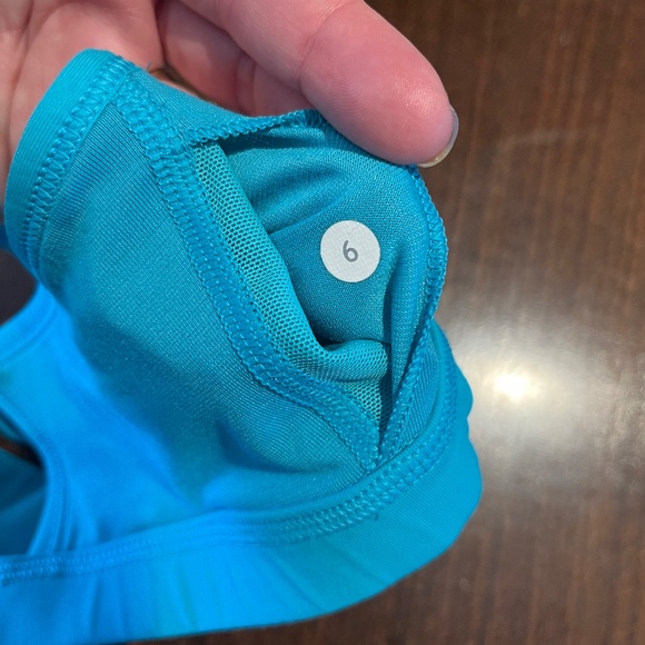 Lululemon - Sweaty Endeavor Tank - Peacock blue - Size 6 - Picture 7 of 11